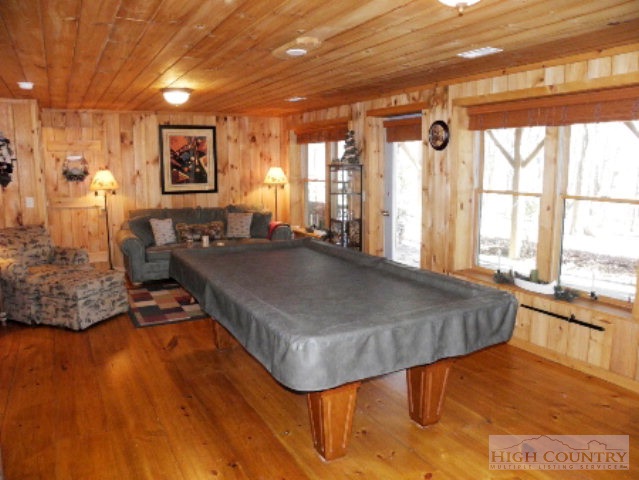 353 Old Mill Road Todd, NC 28684 - Photo 9 of 26 Gallery Image 9