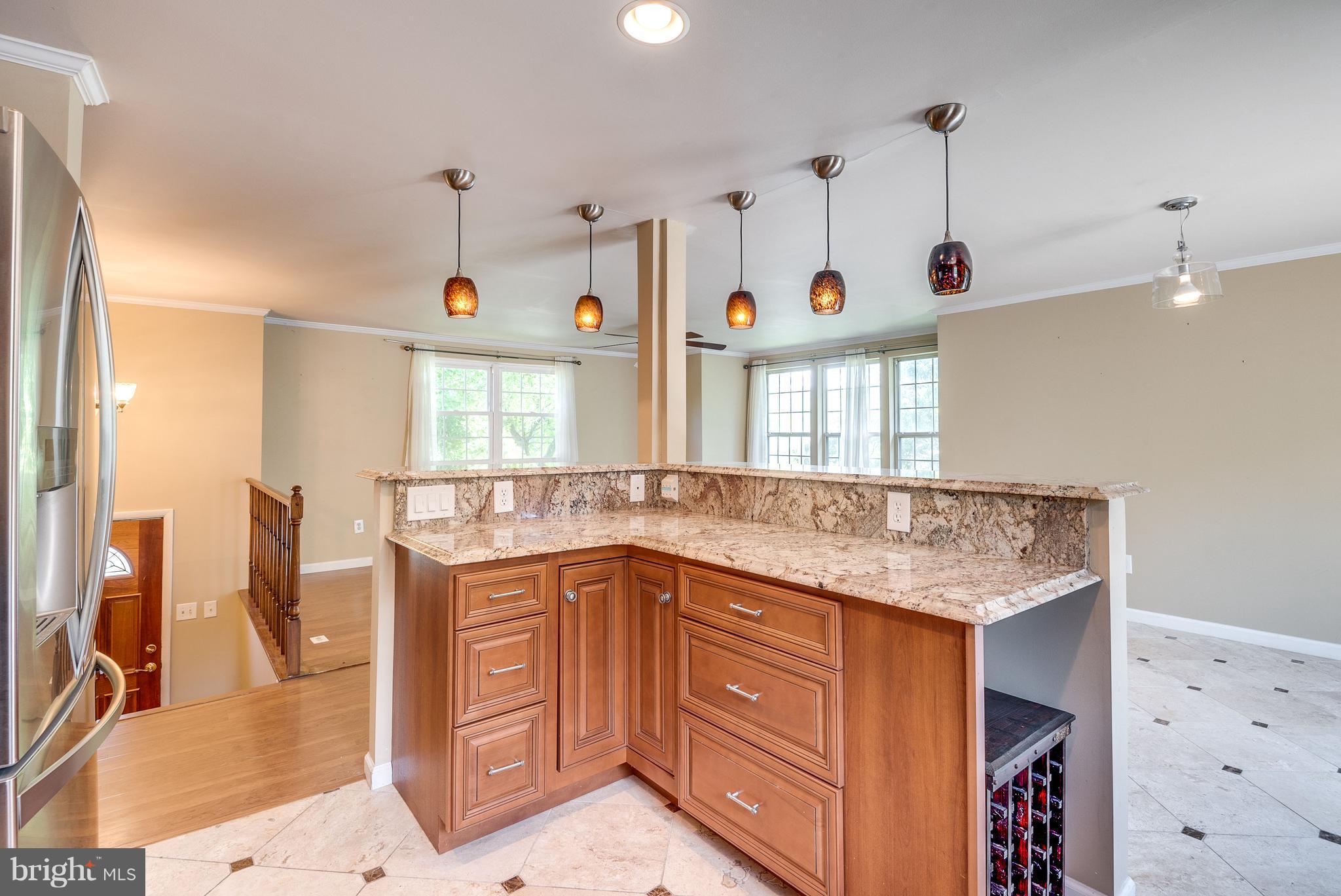 156 Magnolia Road Sterling, VA 20164 - Photo 11 of 30 Kitchen