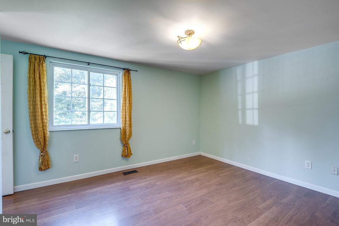 156 Magnolia Road Sterling, VA 20164 - Photo 13 of 30 Bedroom