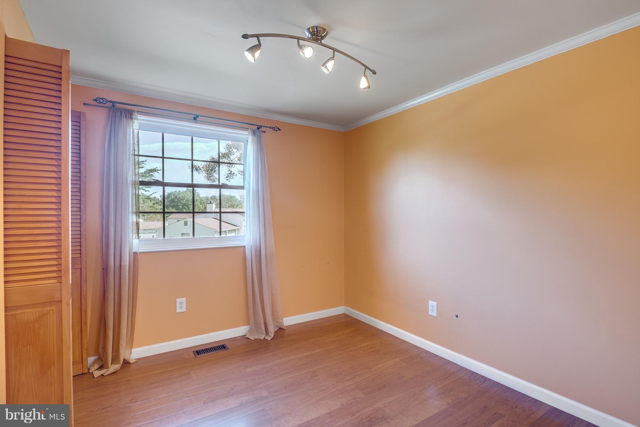 156 Magnolia Road Sterling, VA 20164 - Photo 16 of 30 Bedroom