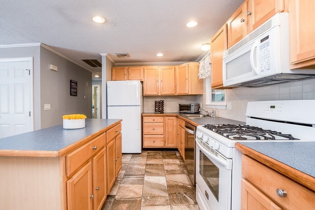 144 South Meadow Road Carver, MA 02330 - Photo 6 of 39 Gallery Image 6