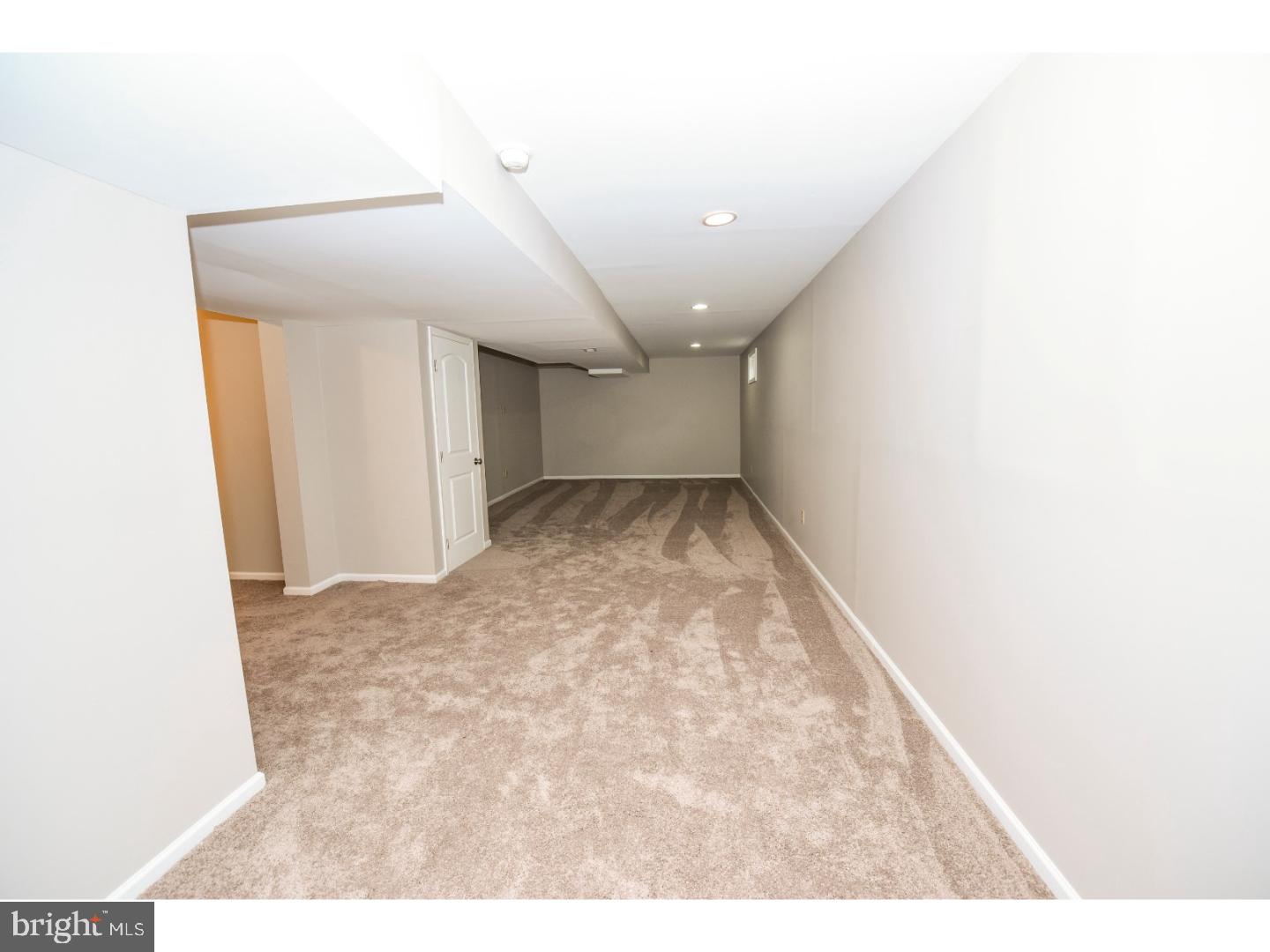 2731 Meetinghouse Road Philadelphia, PA 19114 - Photo 13 of 25