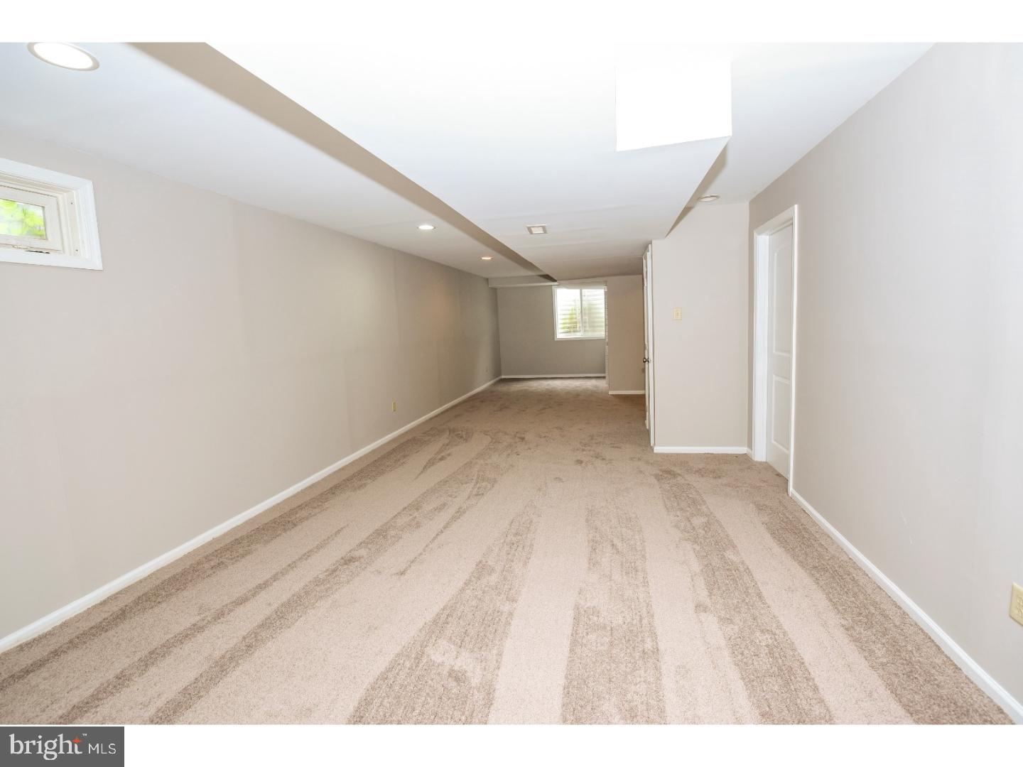 2731 Meetinghouse Road Philadelphia, PA 19114 - Photo 14 of 25