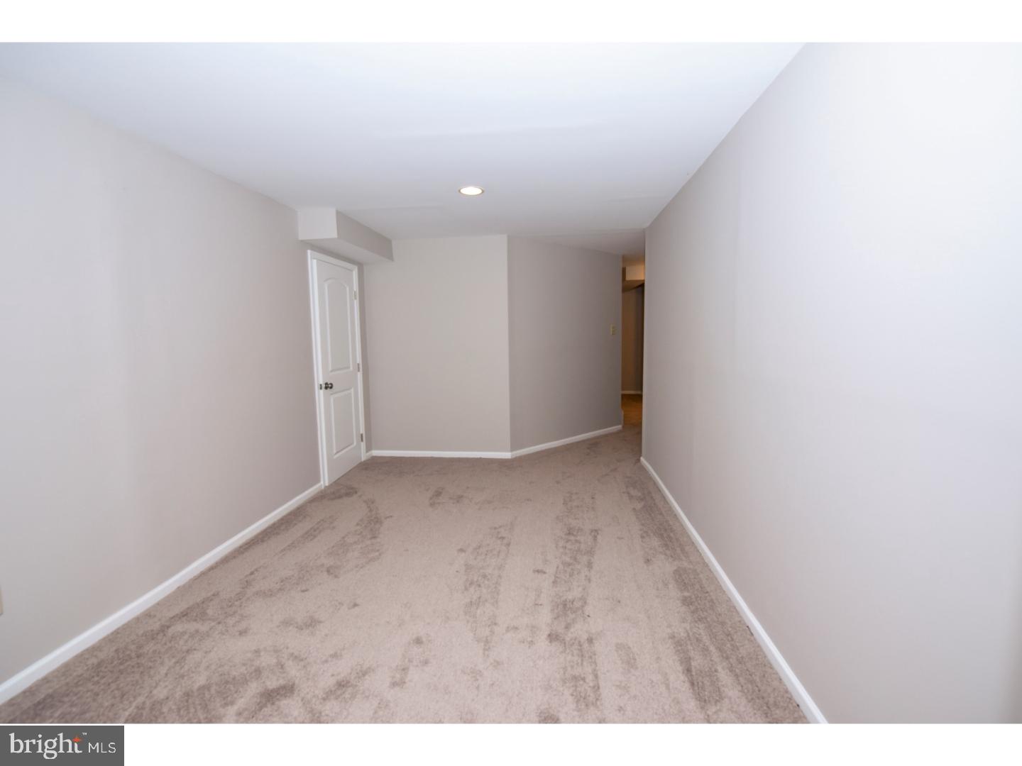 2731 Meetinghouse Road Philadelphia, PA 19114 - Photo 15 of 25