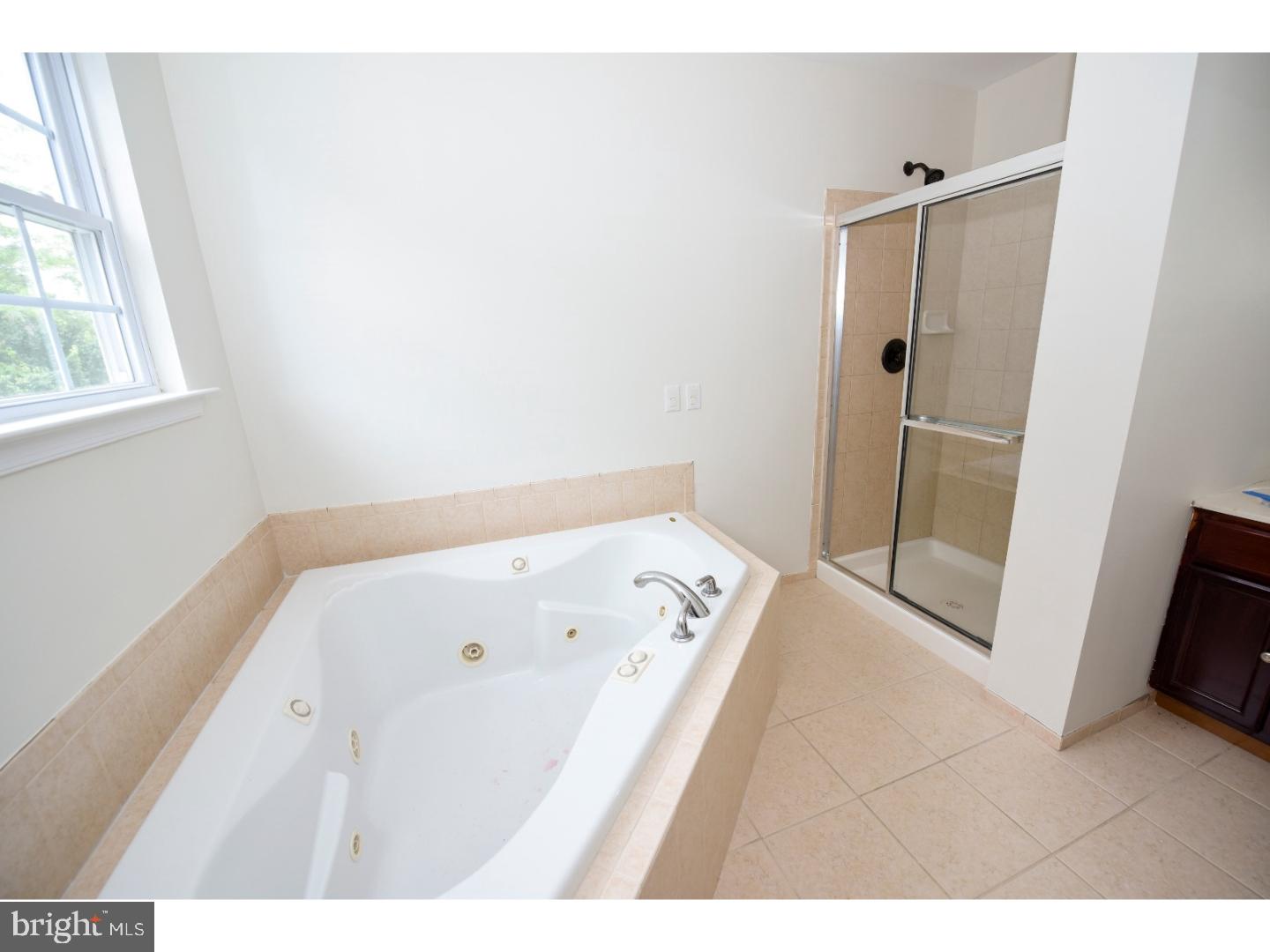 2731 Meetinghouse Road Philadelphia, PA 19114 - Photo 16 of 25