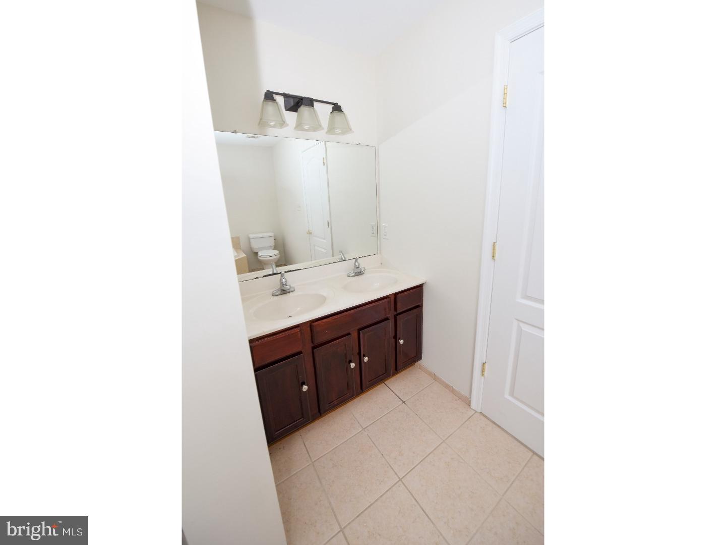 2731 Meetinghouse Road Philadelphia, PA 19114 - Photo 17 of 25
