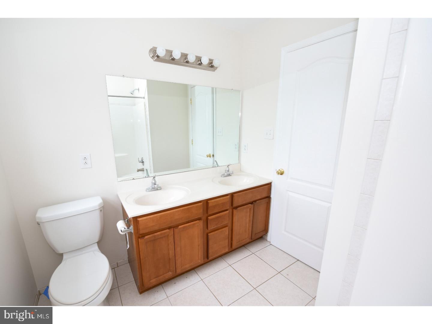 2731 Meetinghouse Road Philadelphia, PA 19114 - Photo 21 of 25