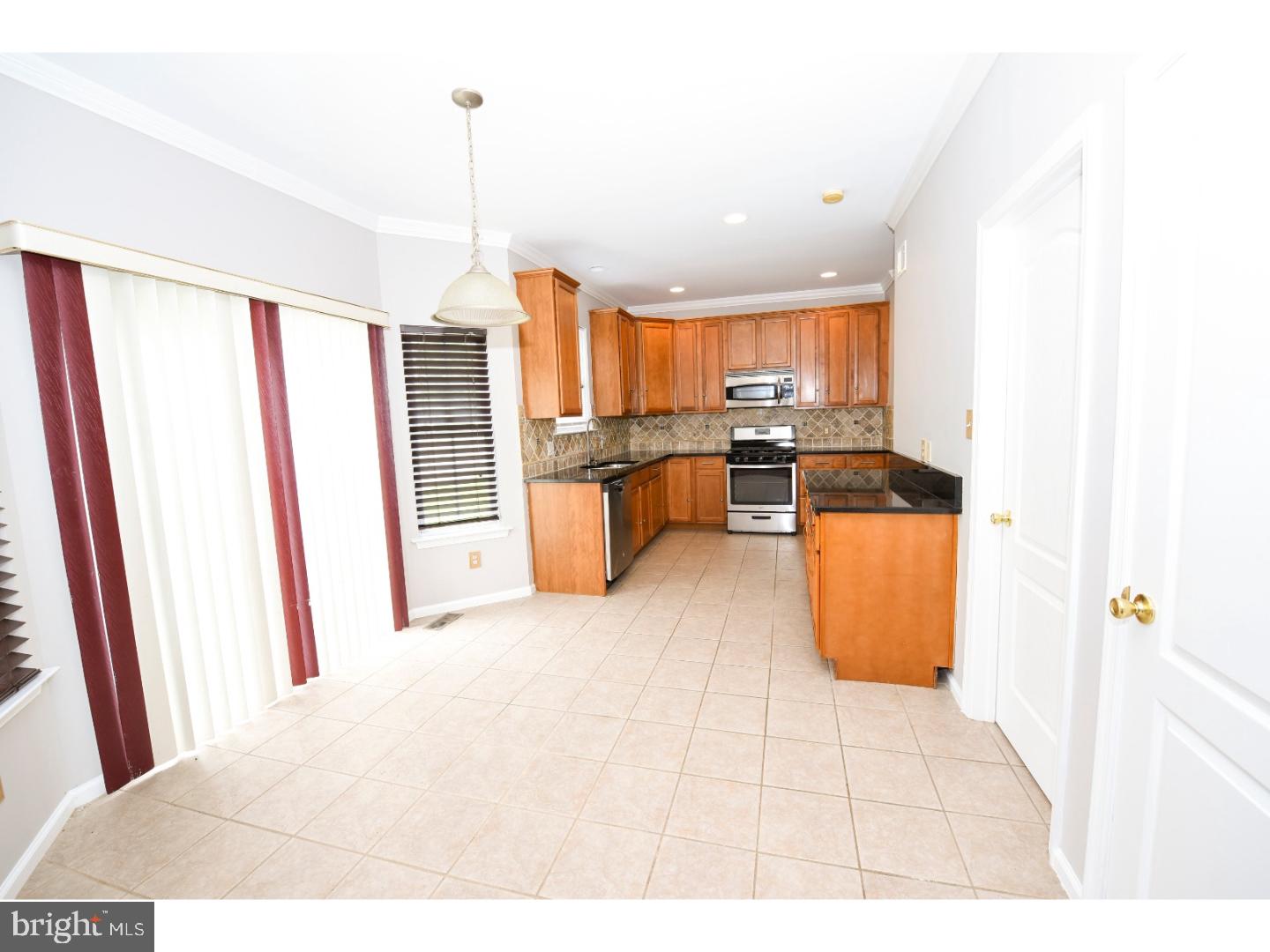2731 Meetinghouse Road Philadelphia, PA 19114 - Photo 8 of 25