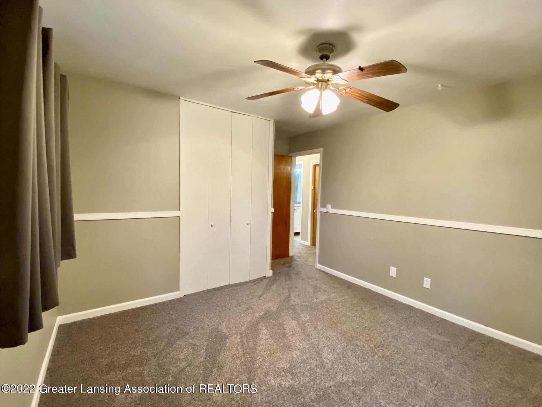 5596 Shoeman Road Haslett, MI 48840 - Photo 23 of 37 primary bedroom