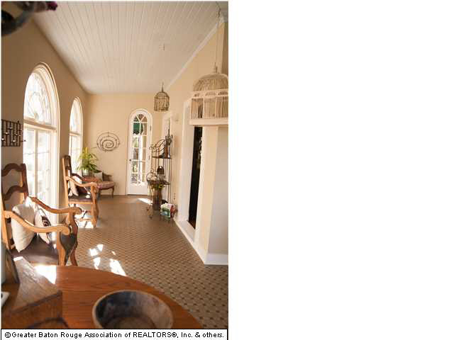 2357 Tulip Street Baton Rouge, LA 70806 - Photo 5 of 24 Gallery Image 5