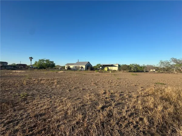 $275,000 | 139 Farm To Market 1545, Three Rivers, TX 78071