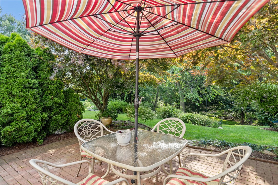 472 Wickford Point Road North Kingstown, RI 02852 - Photo 7 of 39