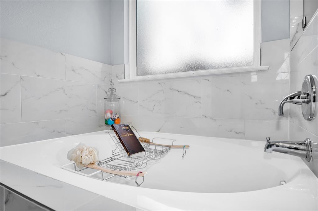 6918 Webster Street Dallas, TX 75209 - Photo 20 of 40