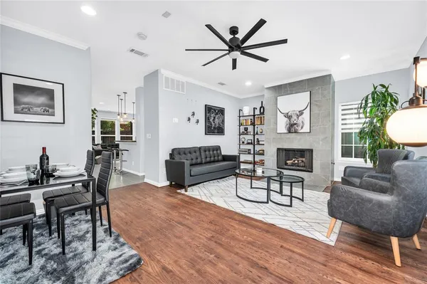 $8,000 | 6918 Webster Street, Dallas, TX 75209