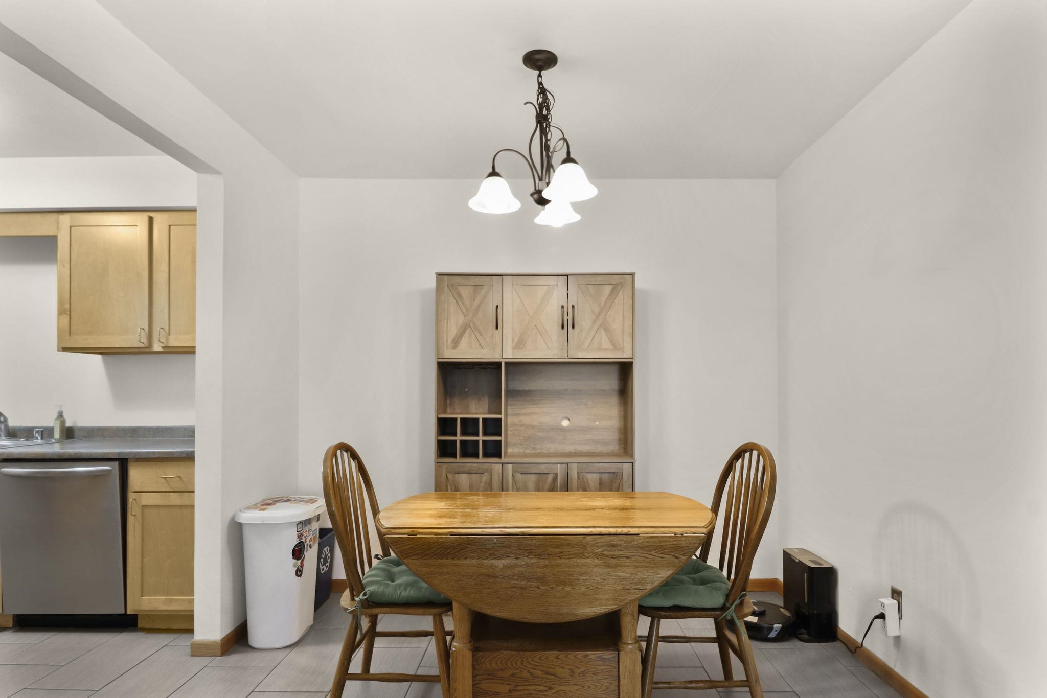 50 Whitcomb Circle, Unit 5 Madison, WI 53711 - Photo 9 of 35