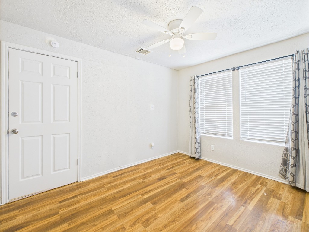 1607 South 2nd Street Austin, TX 78704 - Photo 8 of 12