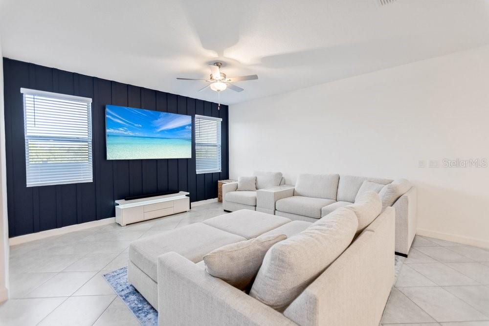 8241 Corner Pine Way New Port Richey, FL 34655 - Photo 13 of 34