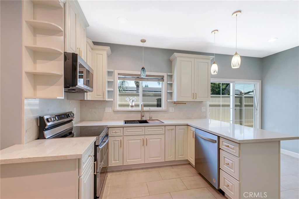 129 East Rancho Road Corona, CA 92879 - Photo 27 of 42
