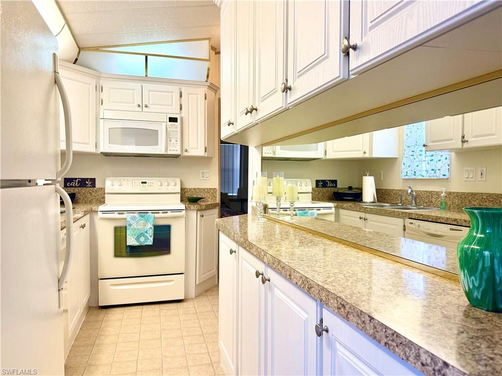 91 Vanda Sanctuary, Unit 91 Naples, FL 34114 - Photo 18 of 35