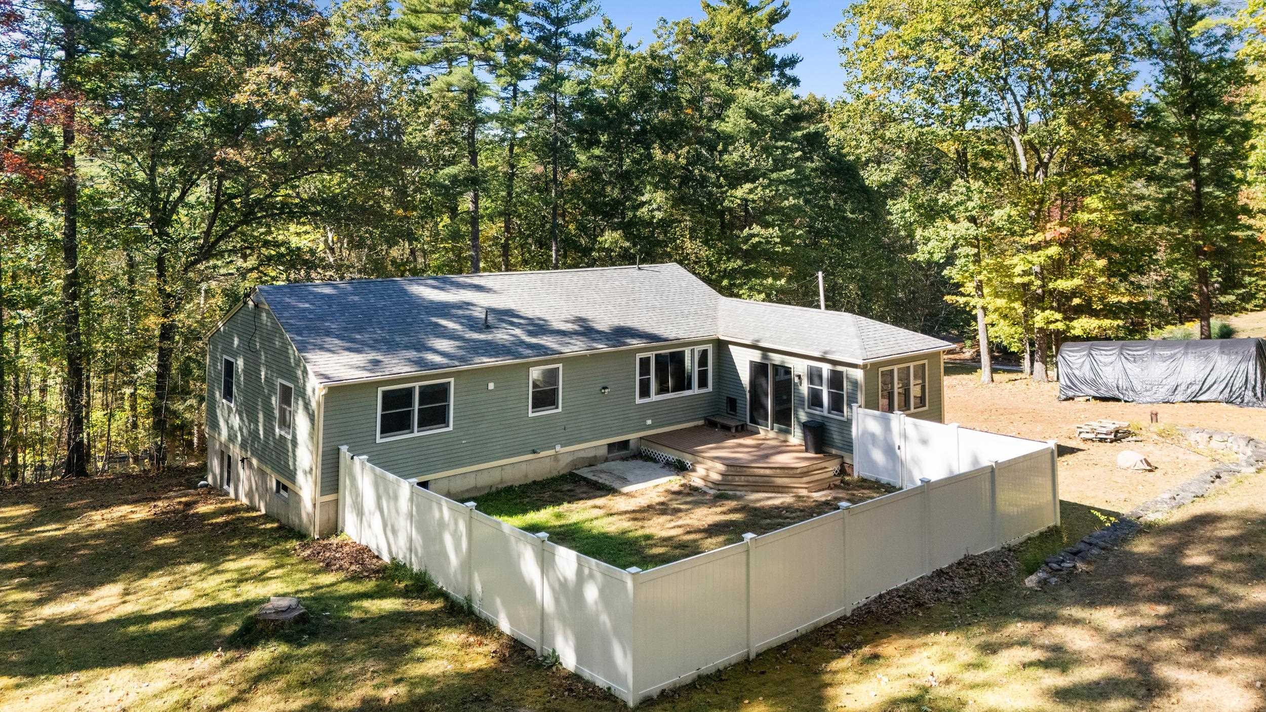 328 East Dunbarton Road Goffstown, NH 03045 - Photo 3 of 32
