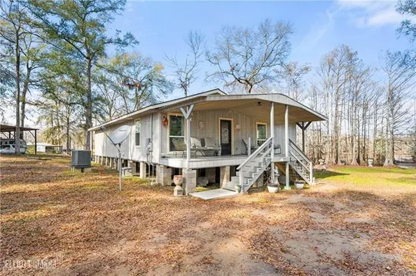 $224,000 | 568 Hog Island Road, Dry Prong, LA 71423