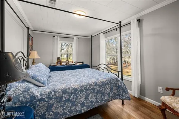 $299,000 | 568-572 Hog Island Road, Dry Prong, LA 71423