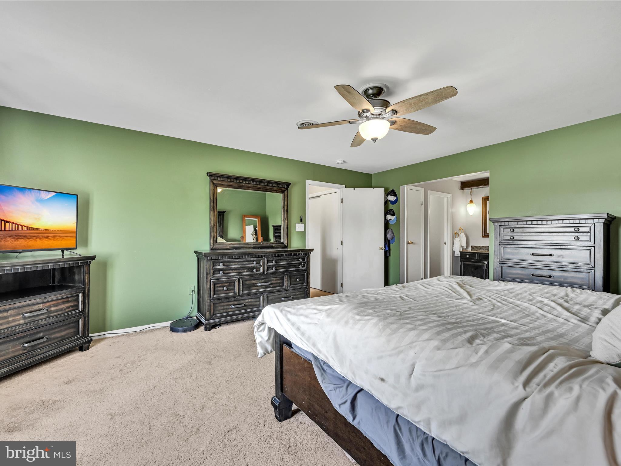 101 Rose Valley Road Pottstown, PA 19464 - Photo 27 of 48 Owners Suite Bedroom is Spacious
