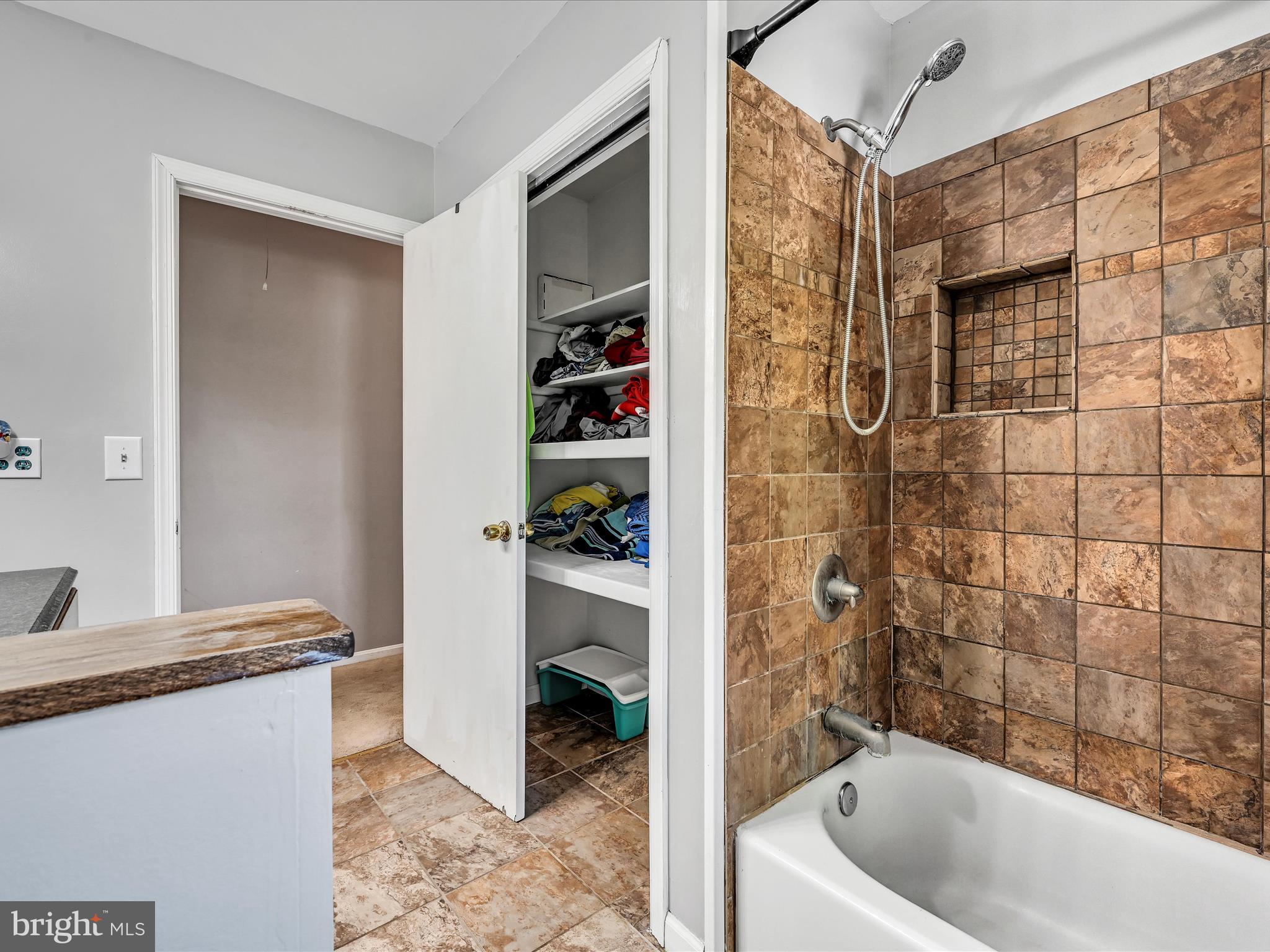 101 Rose Valley Road Pottstown, PA 19464 - Photo 33 of 48 Great Hall Bathroom