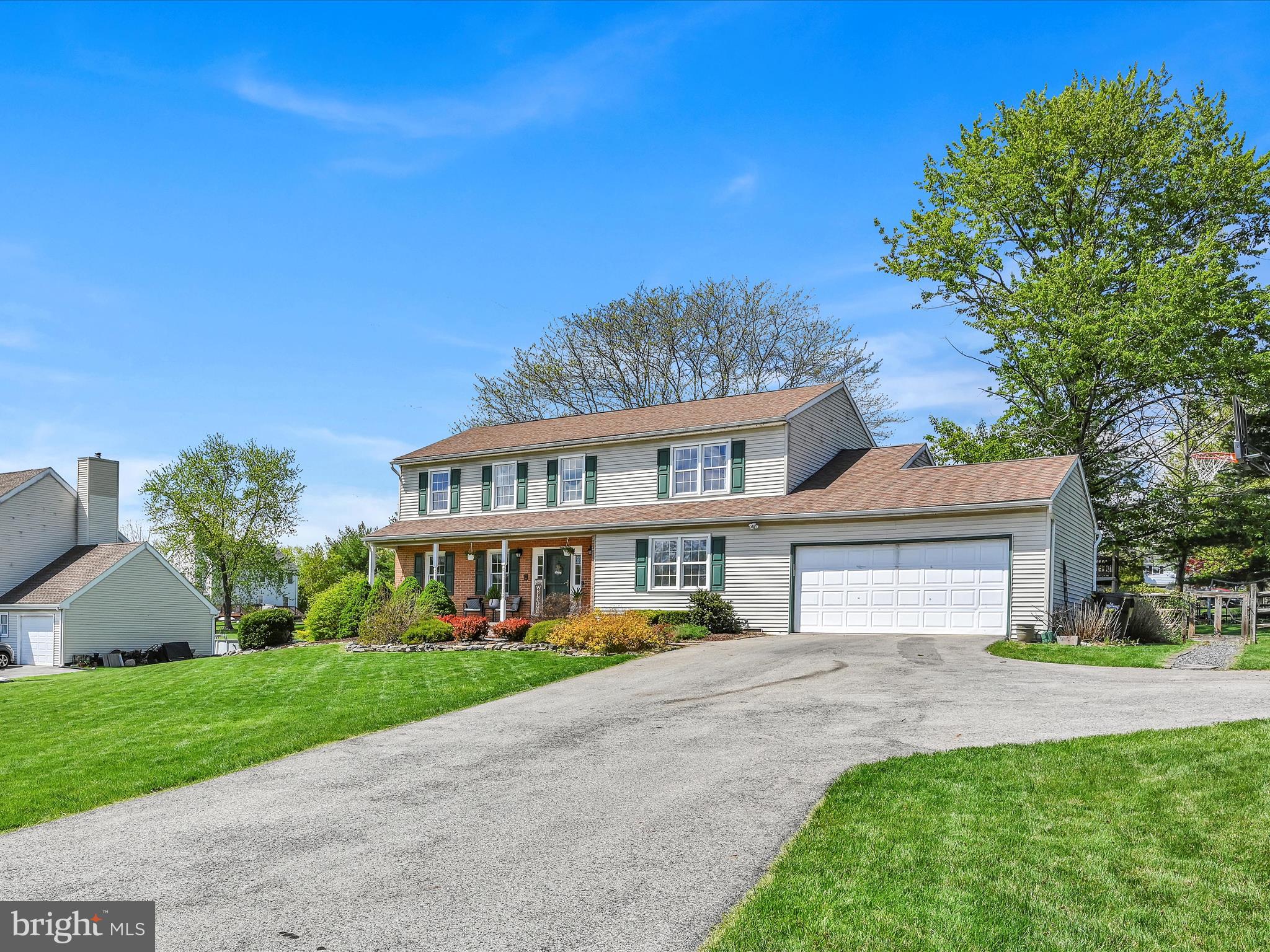 101 Rose Valley Road Pottstown, PA 19464 - Photo 43 of 48 Lots of parking spaces on this property!