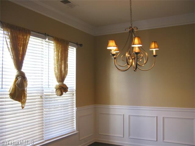 2207 Rindle Drive High Point, NC 27262 - Photo 3 of 13 Dining Room.
