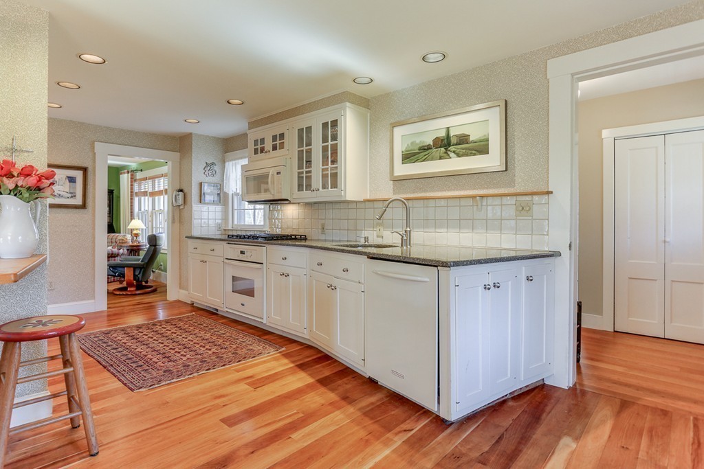 210 Hampden Road East Longmeadow, MA 01028 - Photo 8 of 30 Gallery Image 8