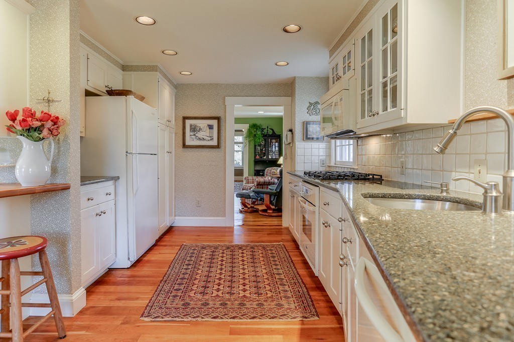 210 Hampden Road East Longmeadow, MA 01028 - Photo 9 of 30 Gallery Image 9