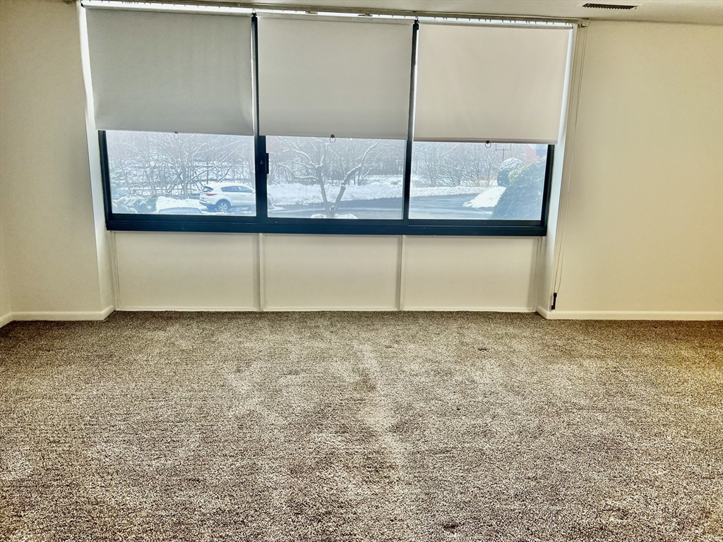 1004 Paradise Road, Unit 1L Swampscott, MA 01907 - Photo 16 of 27