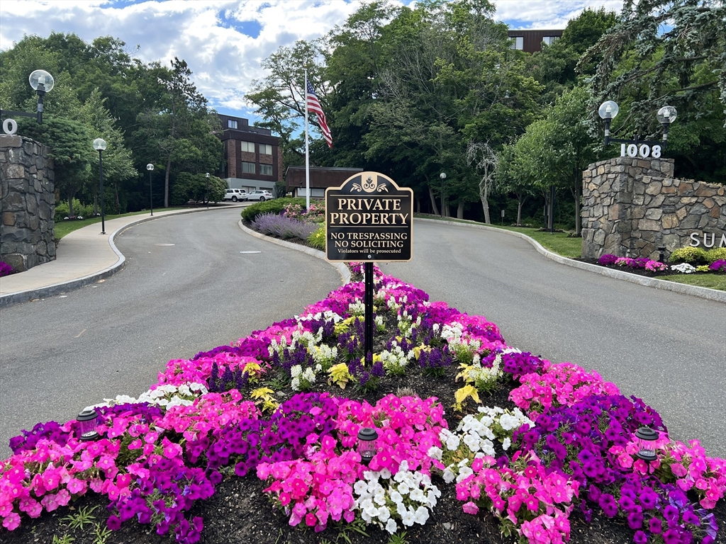 1004 Paradise Road, Unit 1L Swampscott, MA 01907 - Photo 2 of 27