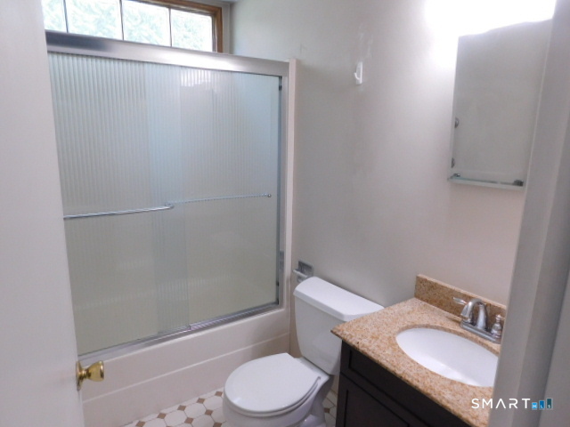 12 Rozum Circle Prospect, CT 06712 - Photo 30 of 33 apartment bathroom