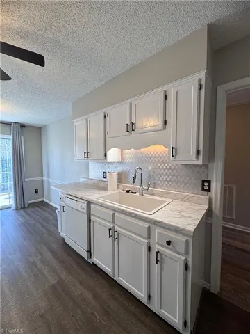 $1,450 | 814 Guilford College Road, Greensboro, NC 27409