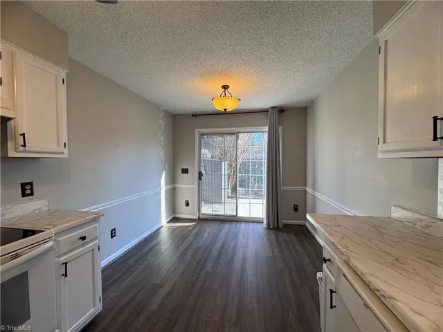 $1,450 | 814 Guilford College Road, Greensboro, NC 27409