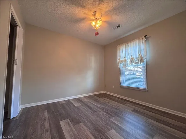 $1,450 | 814 Guilford College Road, Greensboro, NC 27409