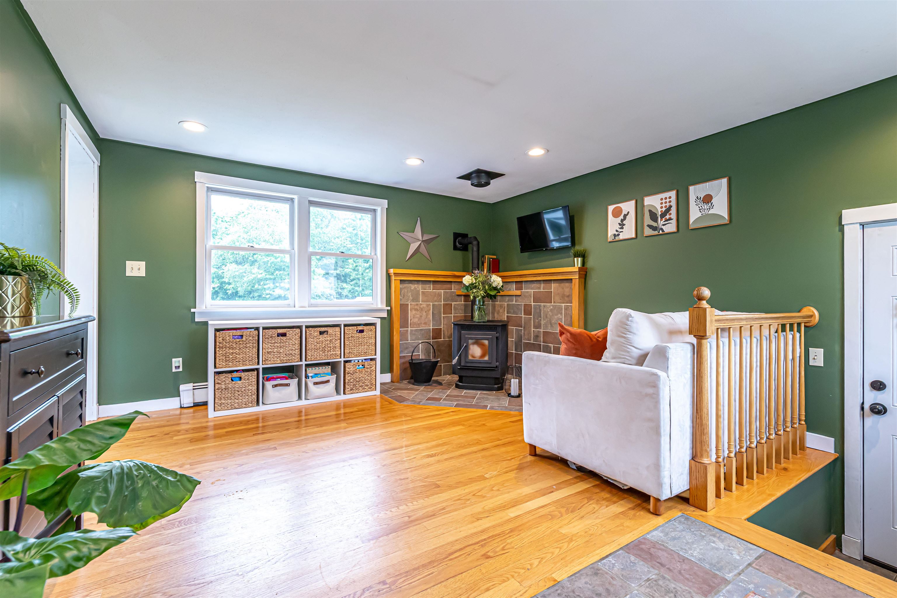 7 1/2 Olesen Road Derry, NH 03038 - Photo 15 of 51 Gallery Image 15