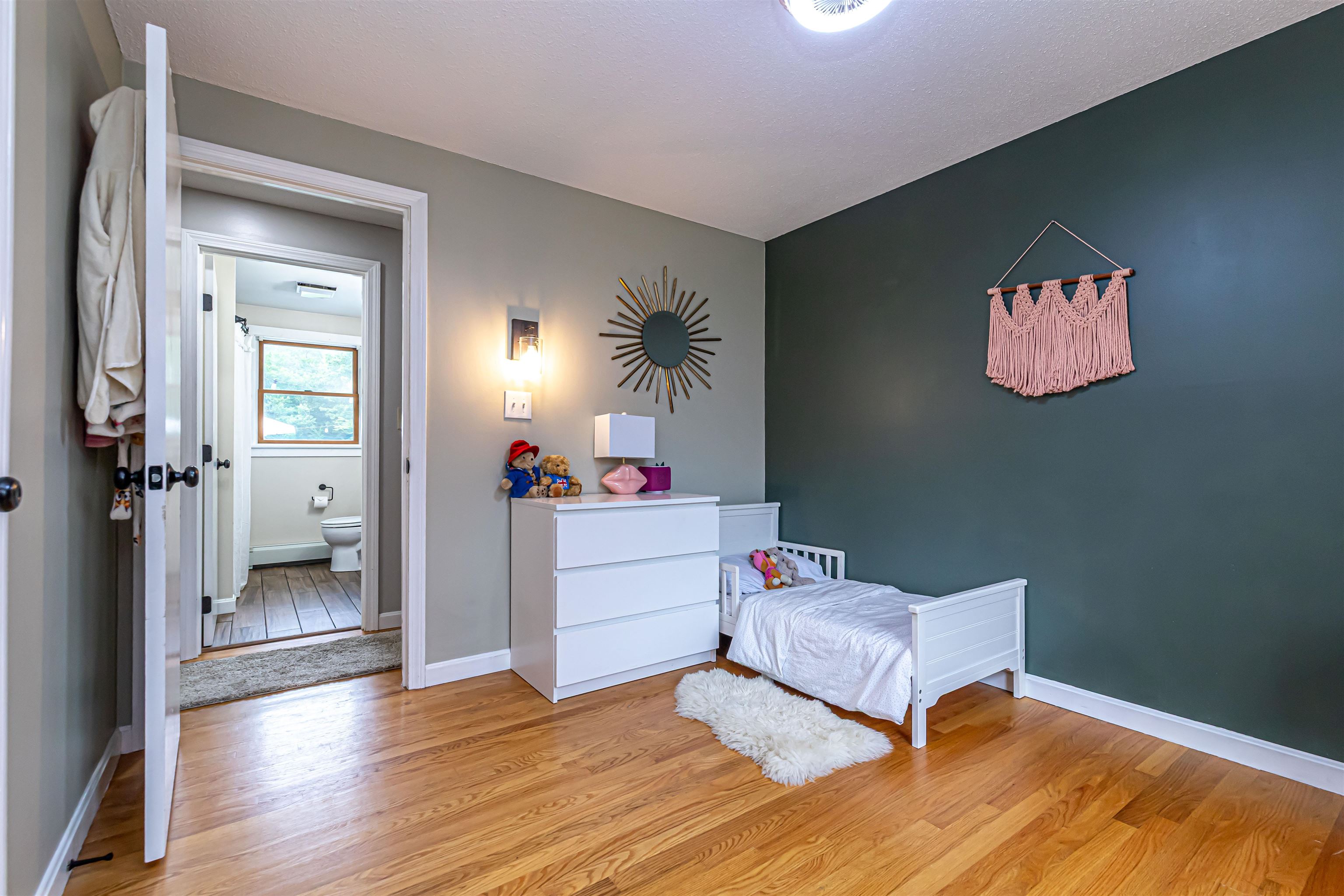 7 1/2 Olesen Road Derry, NH 03038 - Photo 26 of 51 Gallery Image 26
