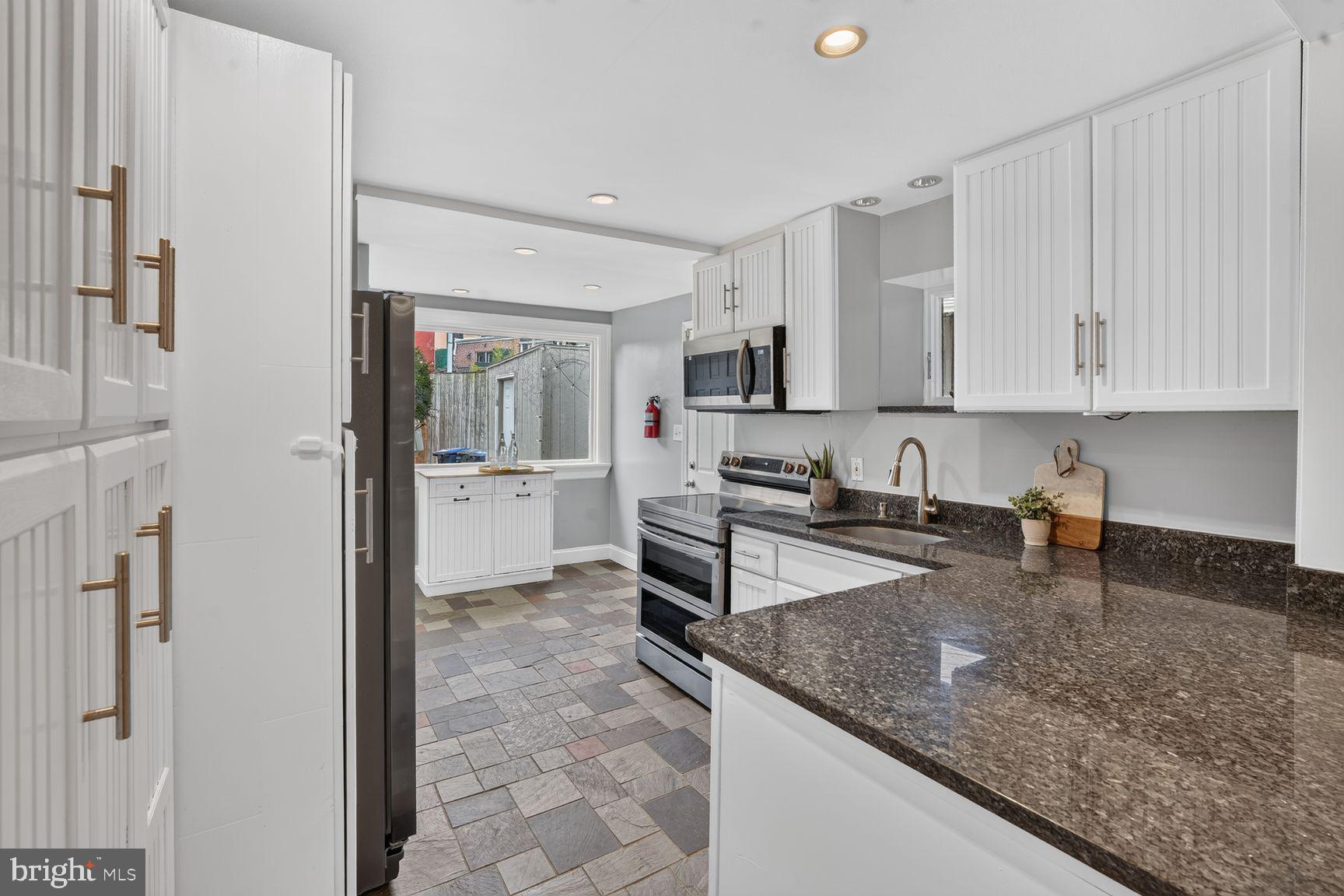 1709 6th Street Northwest Washington, DC 20001 - Photo 12 of 35 Kitchen