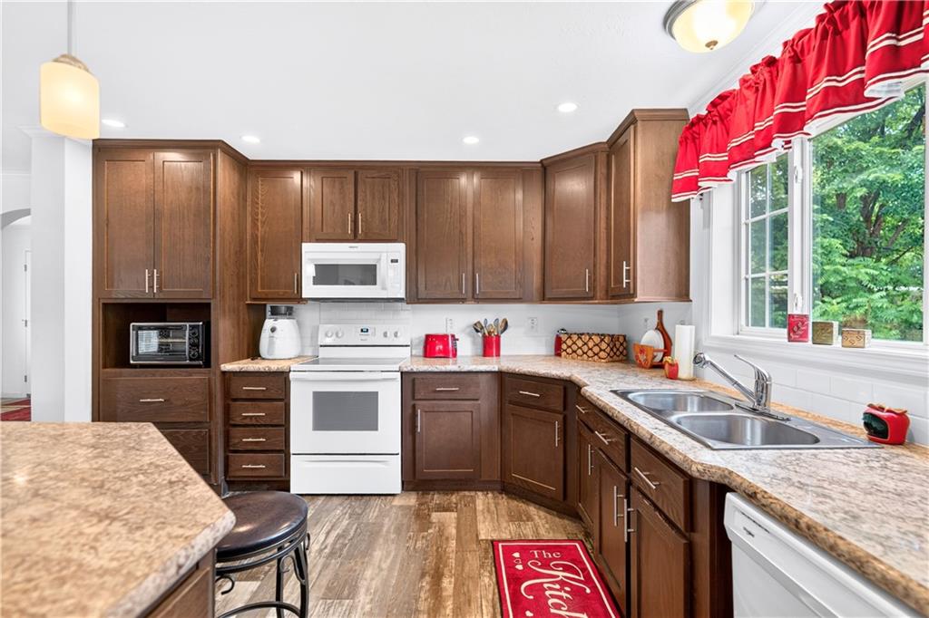100 Linden Monongahela, PA 15063 - Photo 32 of 41 Enough Room for all the Chefs in the Family! So Much Space & Storage!