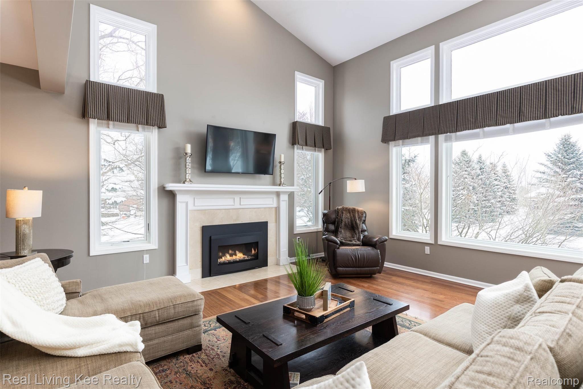 4055 Plum Lane Rochester, MI 48306 - Photo 10 of 42 4055 Plum Ln-24.jpg