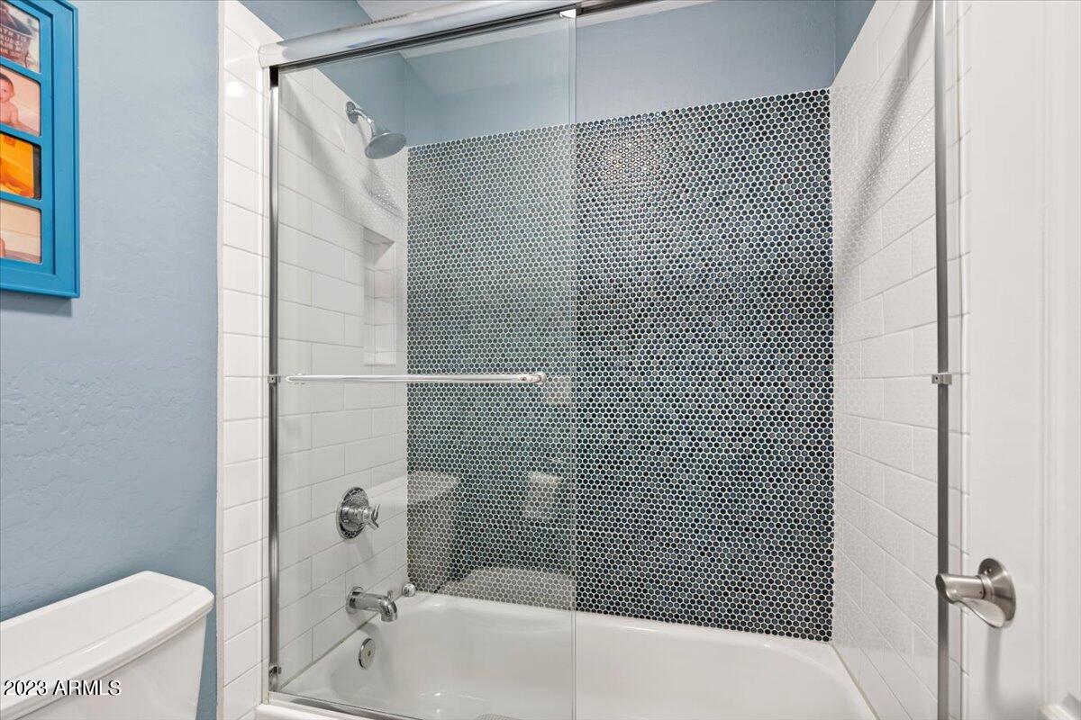 4356 East Swilling Road Phoenix, AZ 85050 - Photo 44 of 67 Full bath
