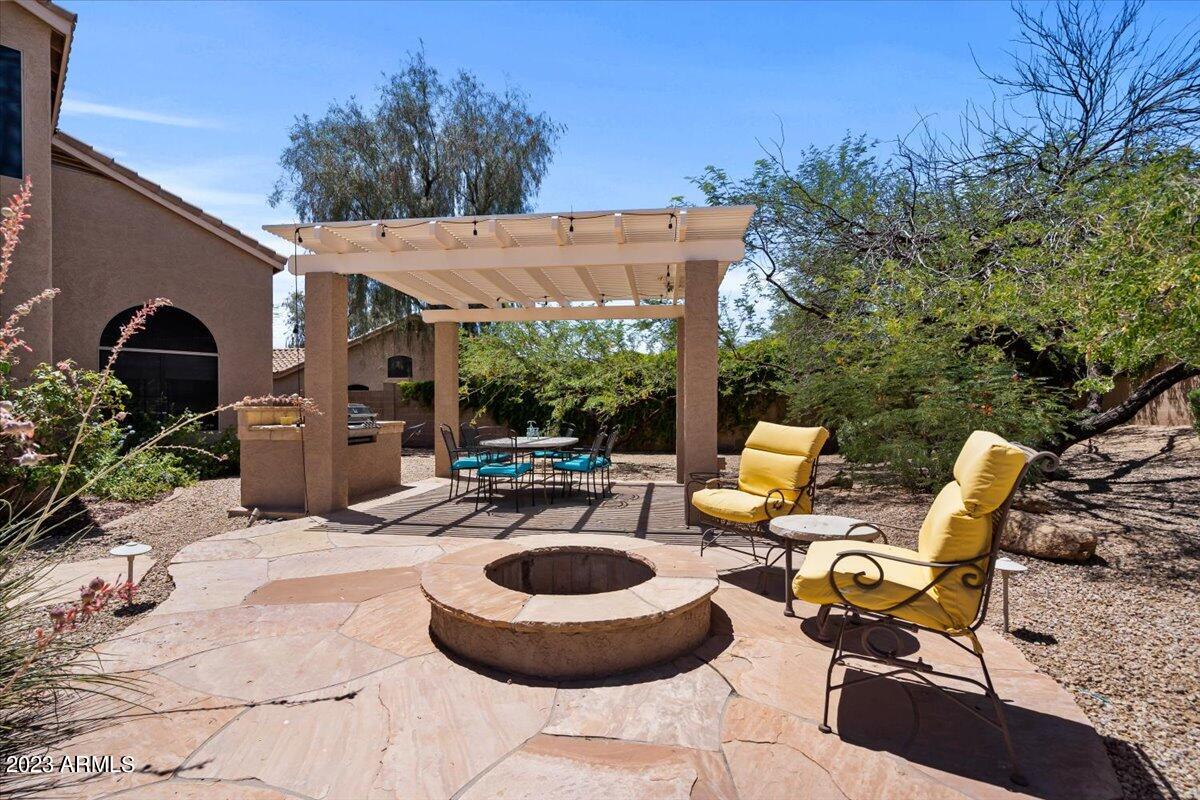 4356 East Swilling Road Phoenix, AZ 85050 - Photo 56 of 67 Firepit & pergola