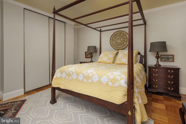 $310,000 | 3000 Spout Run Parkway, Unit D501, Arlington, VA 22201