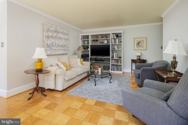 $310,000 | 3000 Spout Run Parkway, Unit D501, Arlington, VA 22201