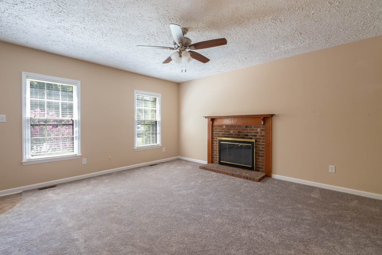 6235 Waterside Lane Raleigh, NC 27613 - Photo 3 of 17 Photo 3