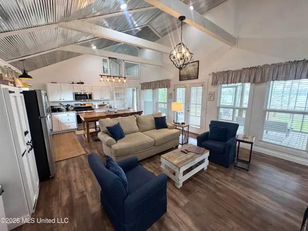 $495,000 | 1238 Moon Lake Road, Dundee, MS 38626