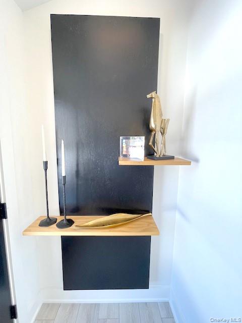 79 Jagger Lane Westhampton, NY 11977 - Photo 17 of 32